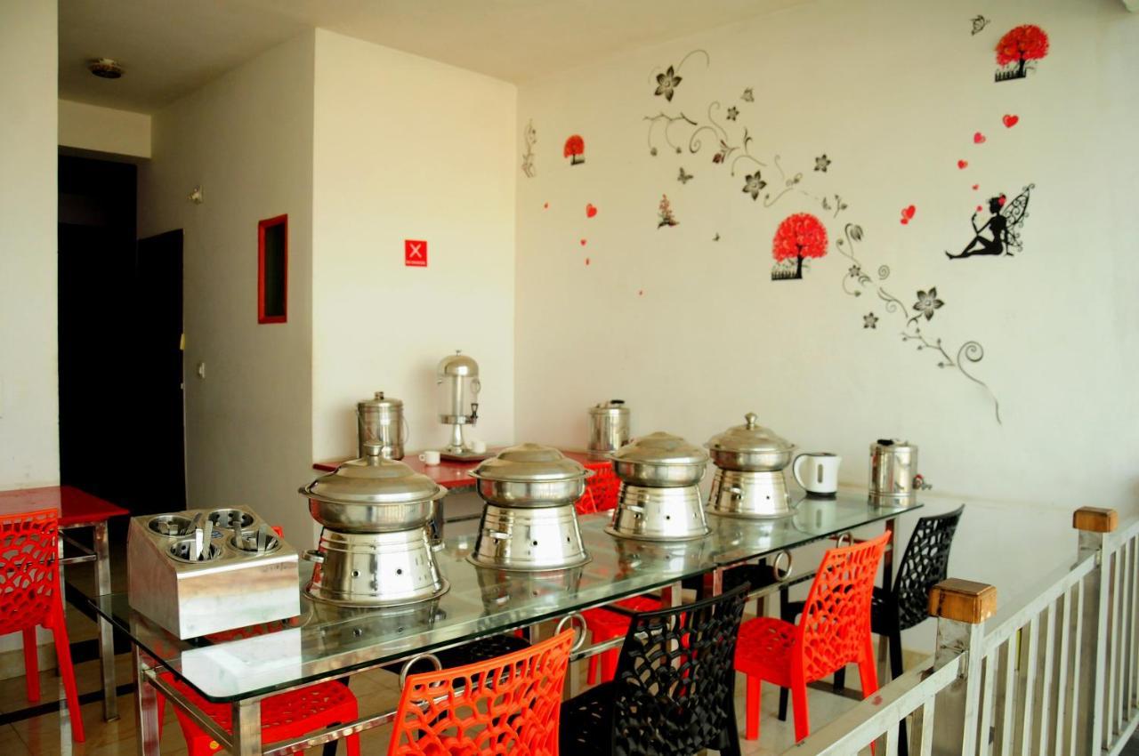 Hotel Alwesal International Madikeri Exteriér fotografie