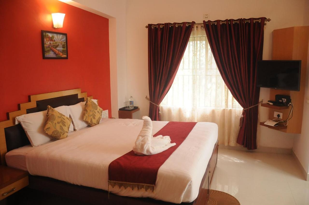 Hotel Alwesal International Madikeri Exteriér fotografie
