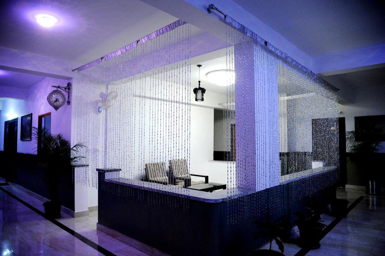 Hotel Alwesal International Madikeri Exteriér fotografie