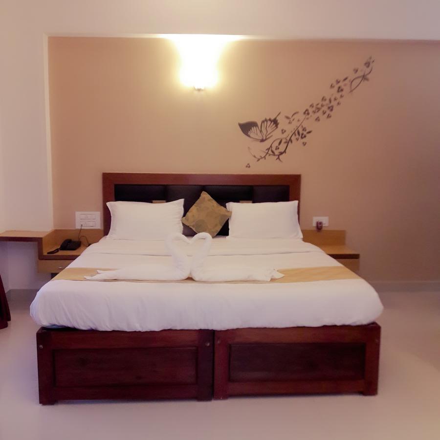 Hotel Alwesal International Madikeri Exteriér fotografie