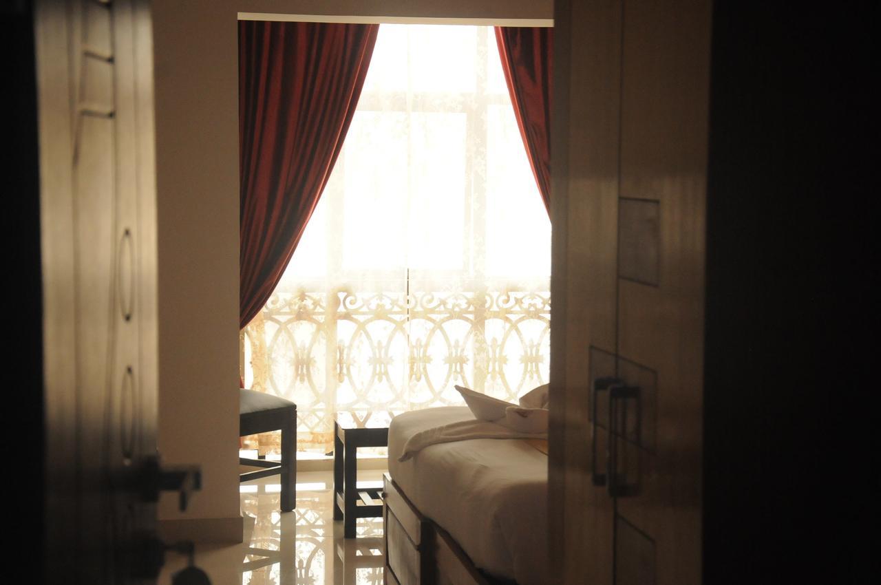 Hotel Alwesal International Madikeri Exteriér fotografie