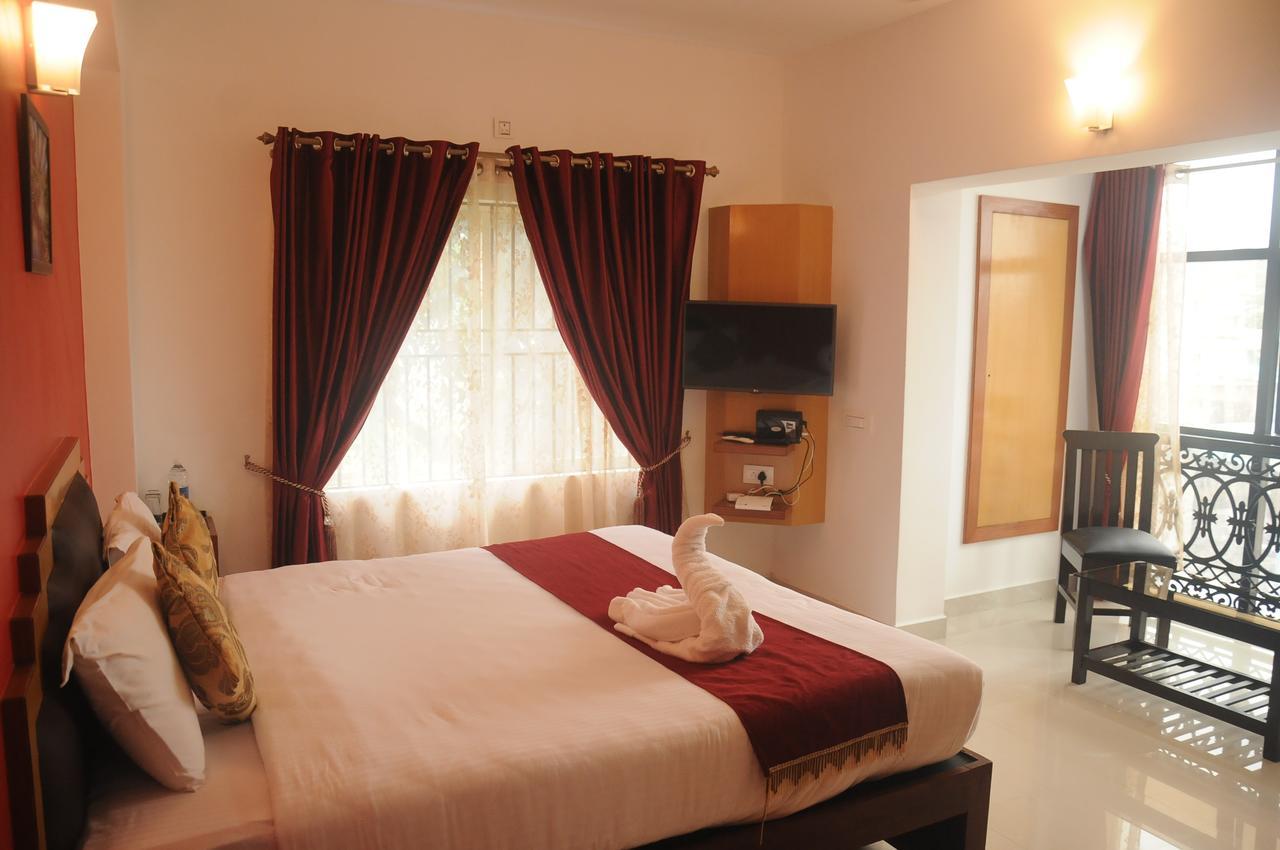 Hotel Alwesal International Madikeri Exteriér fotografie