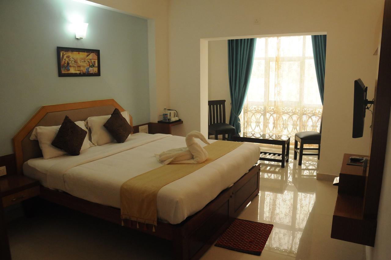 Hotel Alwesal International Madikeri Exteriér fotografie