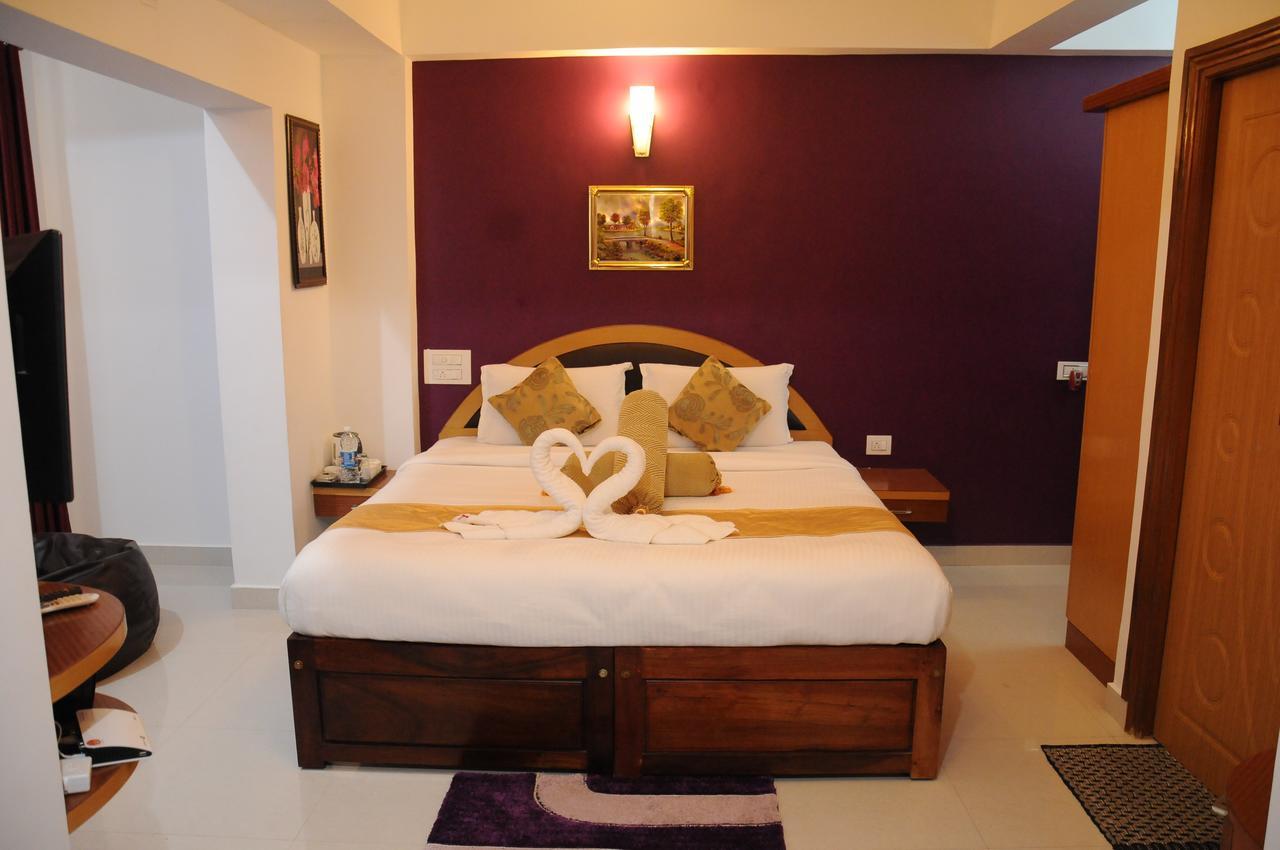 Hotel Alwesal International Madikeri Exteriér fotografie