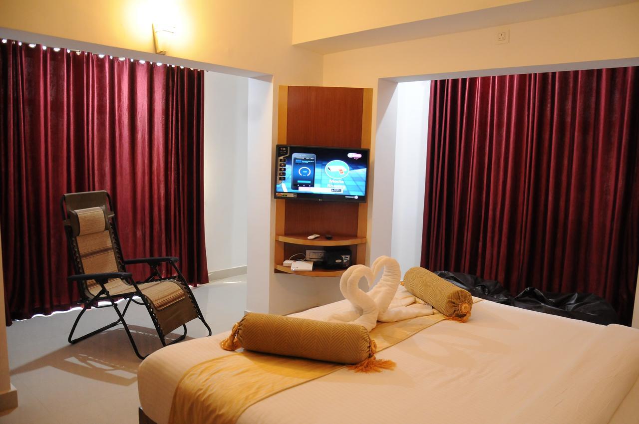 Hotel Alwesal International Madikeri Exteriér fotografie