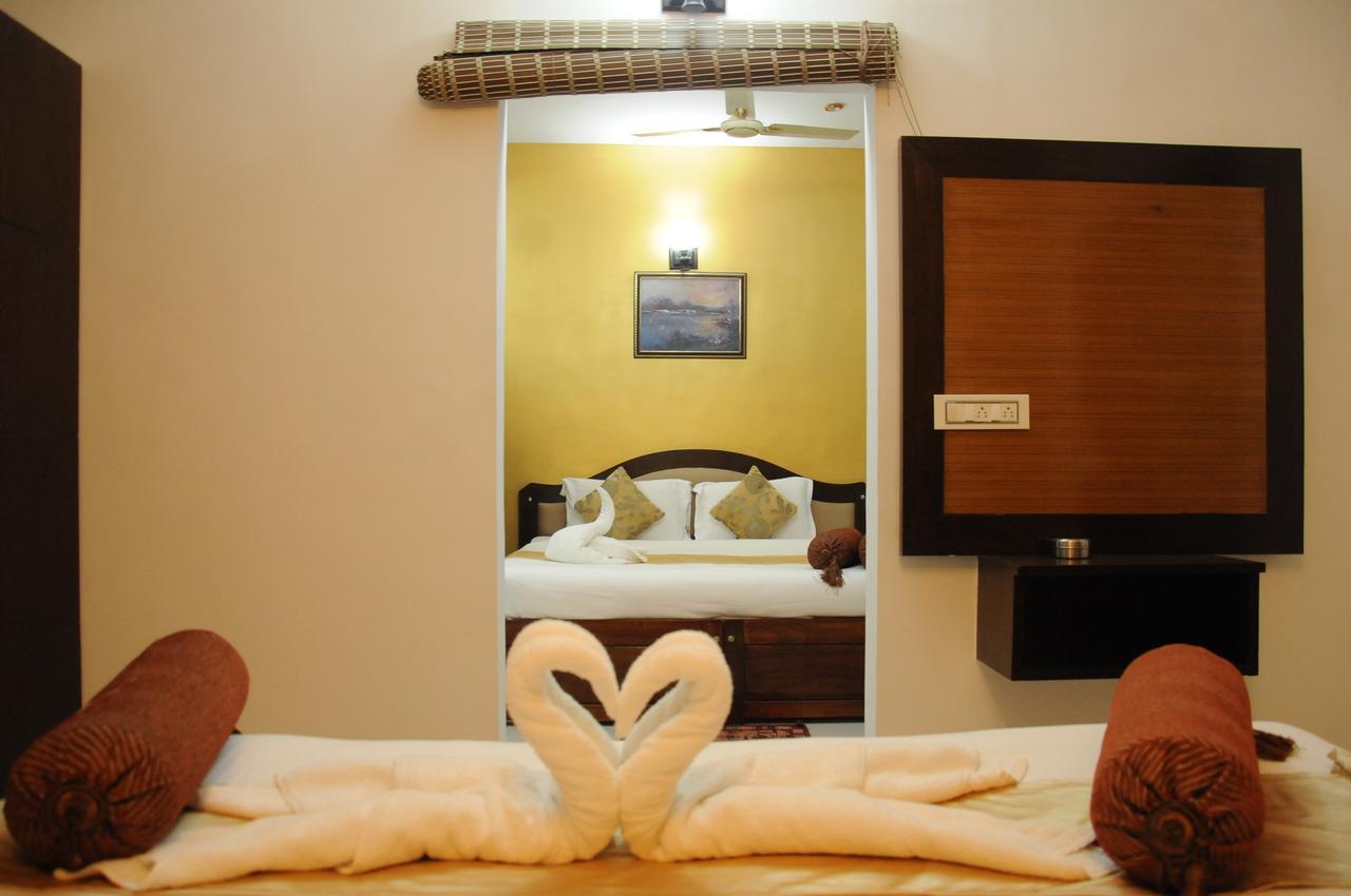 Hotel Alwesal International Madikeri Exteriér fotografie